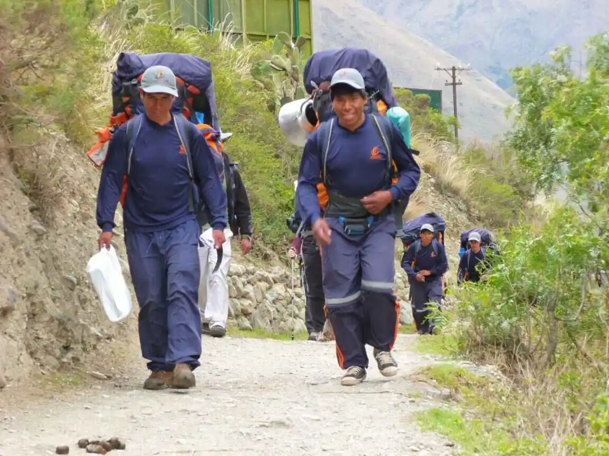 porteadores del camino del inca