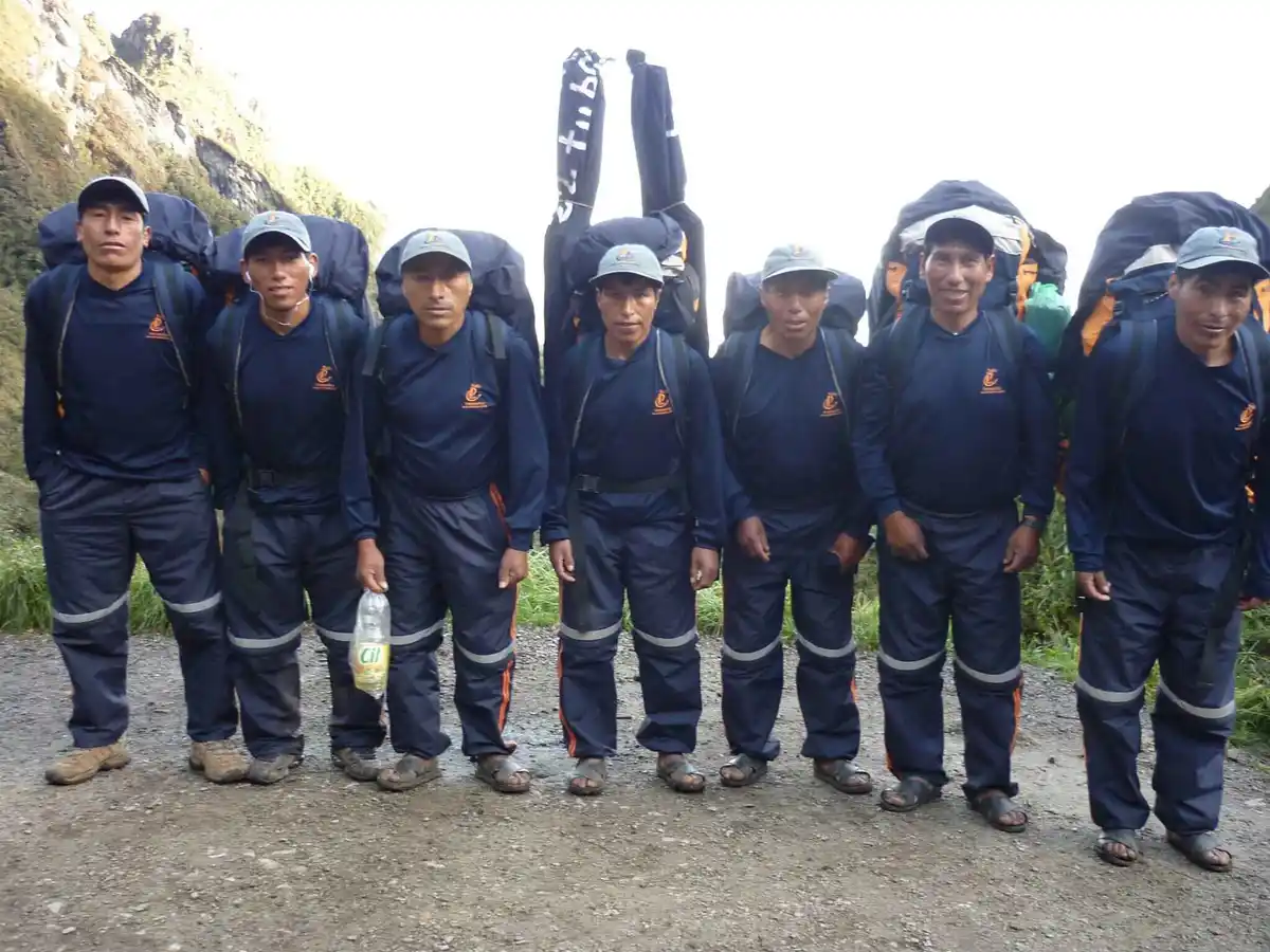 porteadores del camino del inca